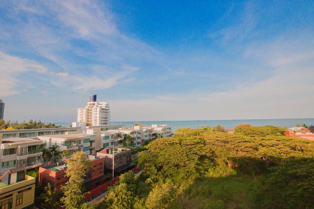 Rocco Hua Hin Beach Seaview Exterior photo